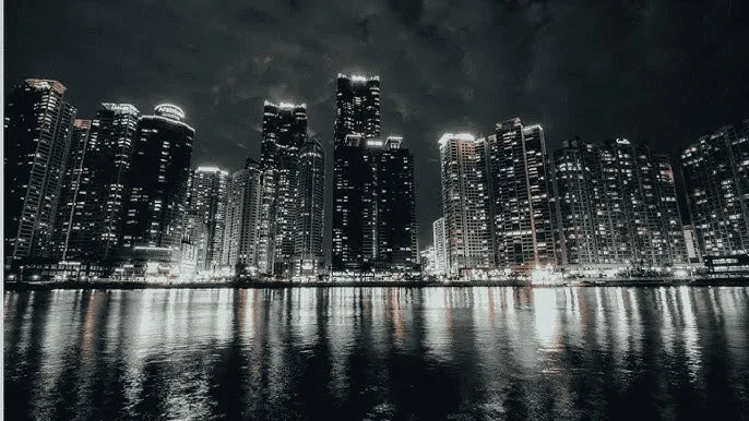 百万美元宝贝 - 城市之光：霓虹背后的人间烟火